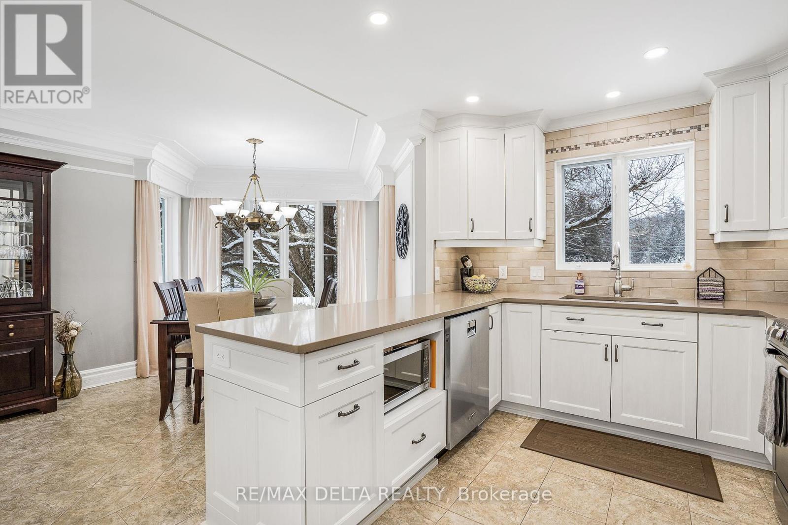 Photo 17 of 1819 Baseline Road, Clarencerockland ON