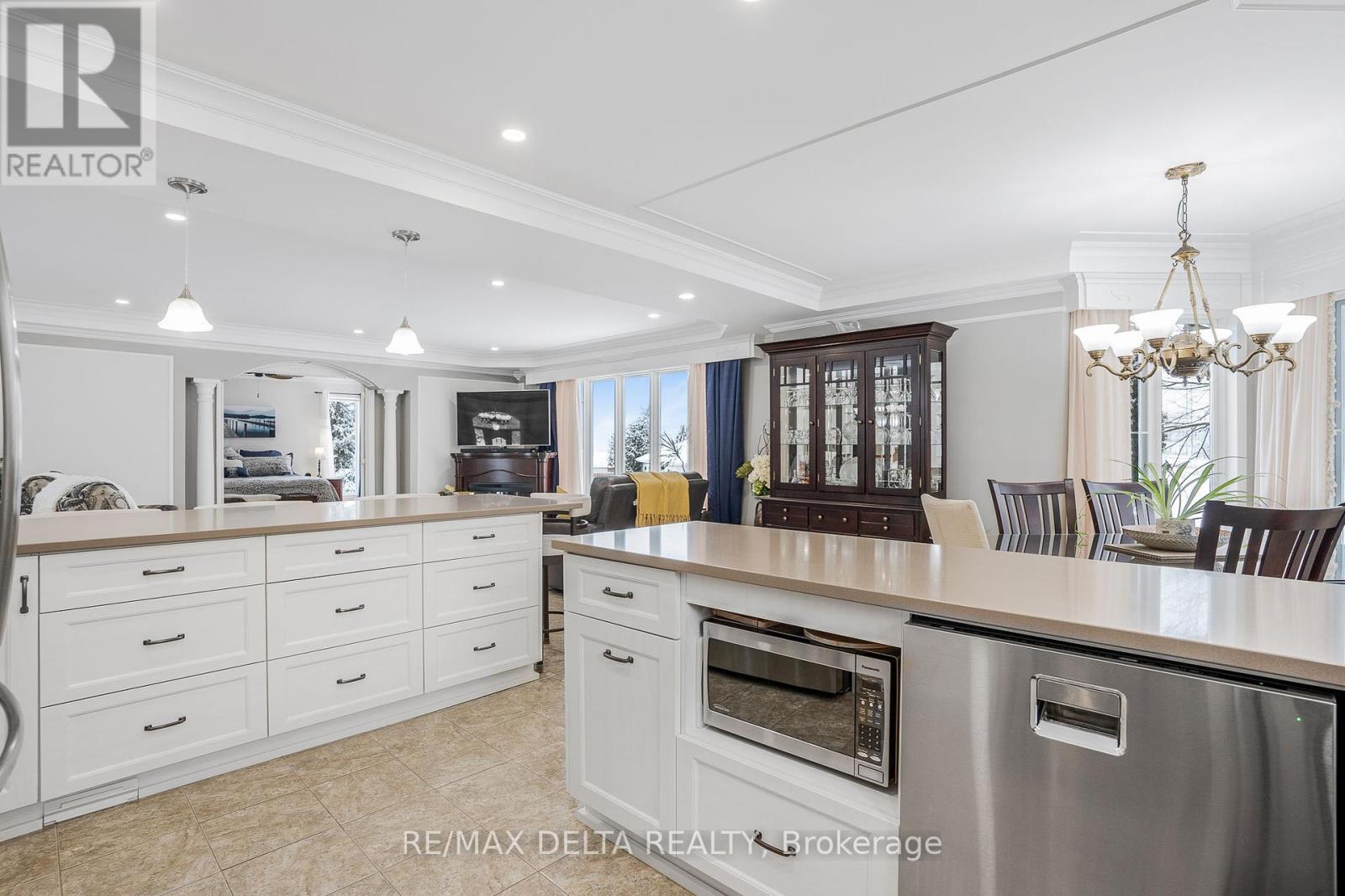 Photo 18 of 1819 Baseline Road, Clarencerockland ON