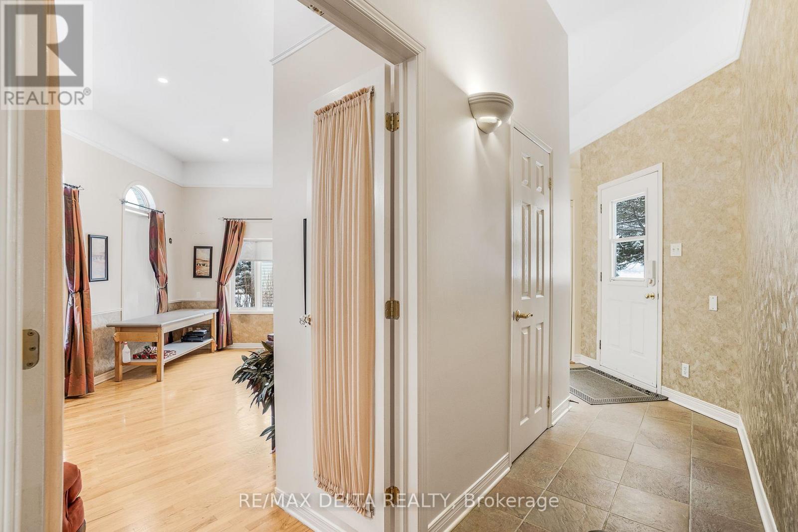 Photo 25 of 1819 Baseline Road, Clarencerockland ON