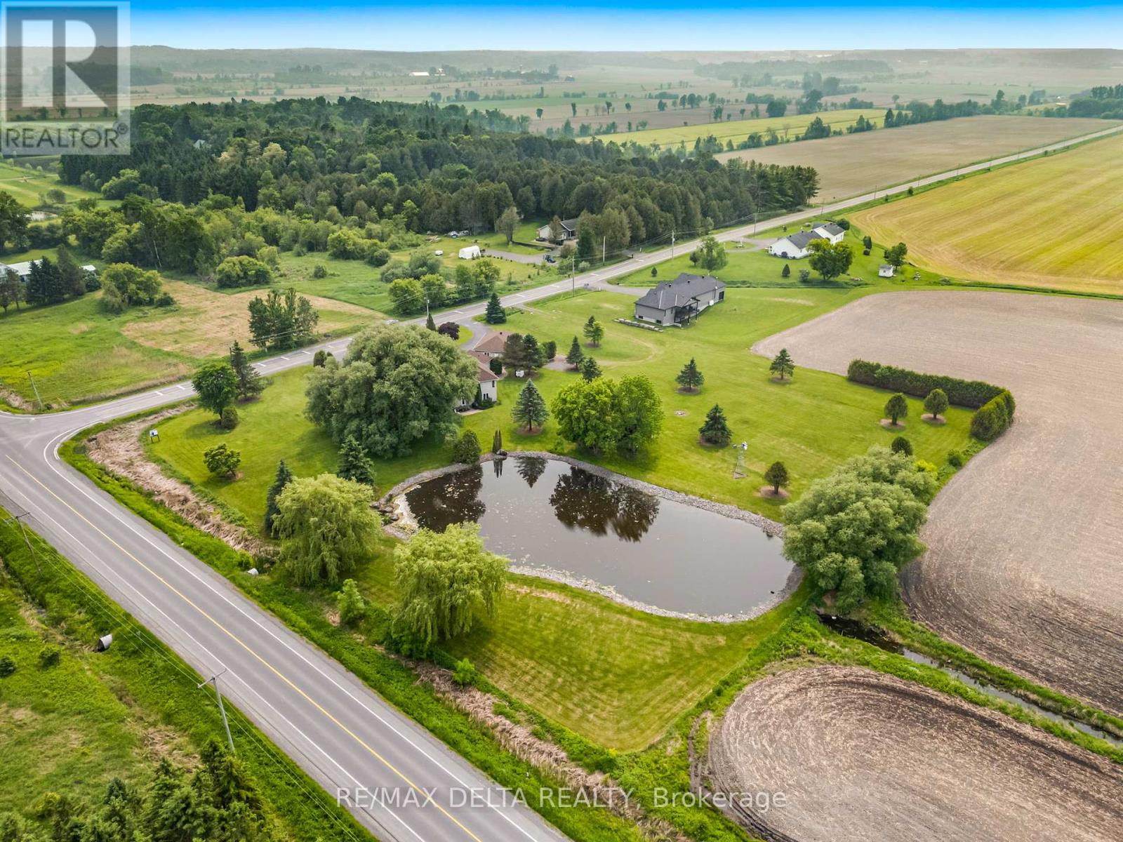 Photo 37 of 1819 Baseline Road, Clarencerockland ON