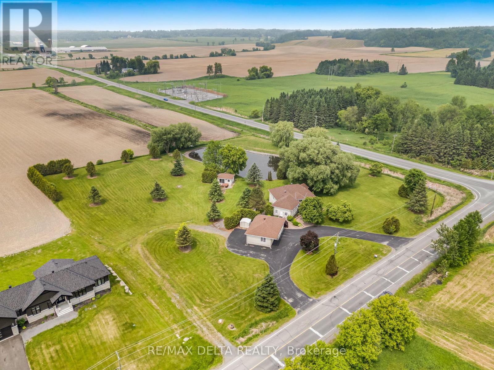 Photo 6 of 1819 Baseline Road, Clarencerockland ON