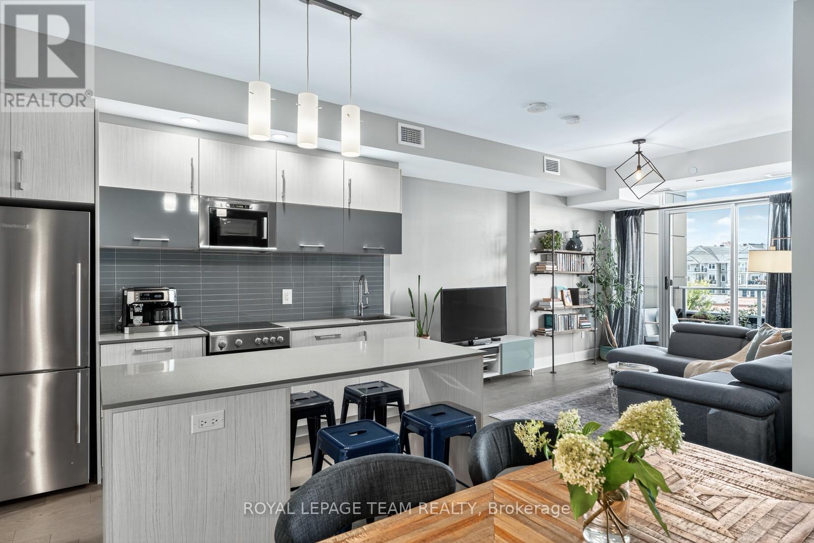 Photo 10 of 416 255 Bay Street, Ottawa ON