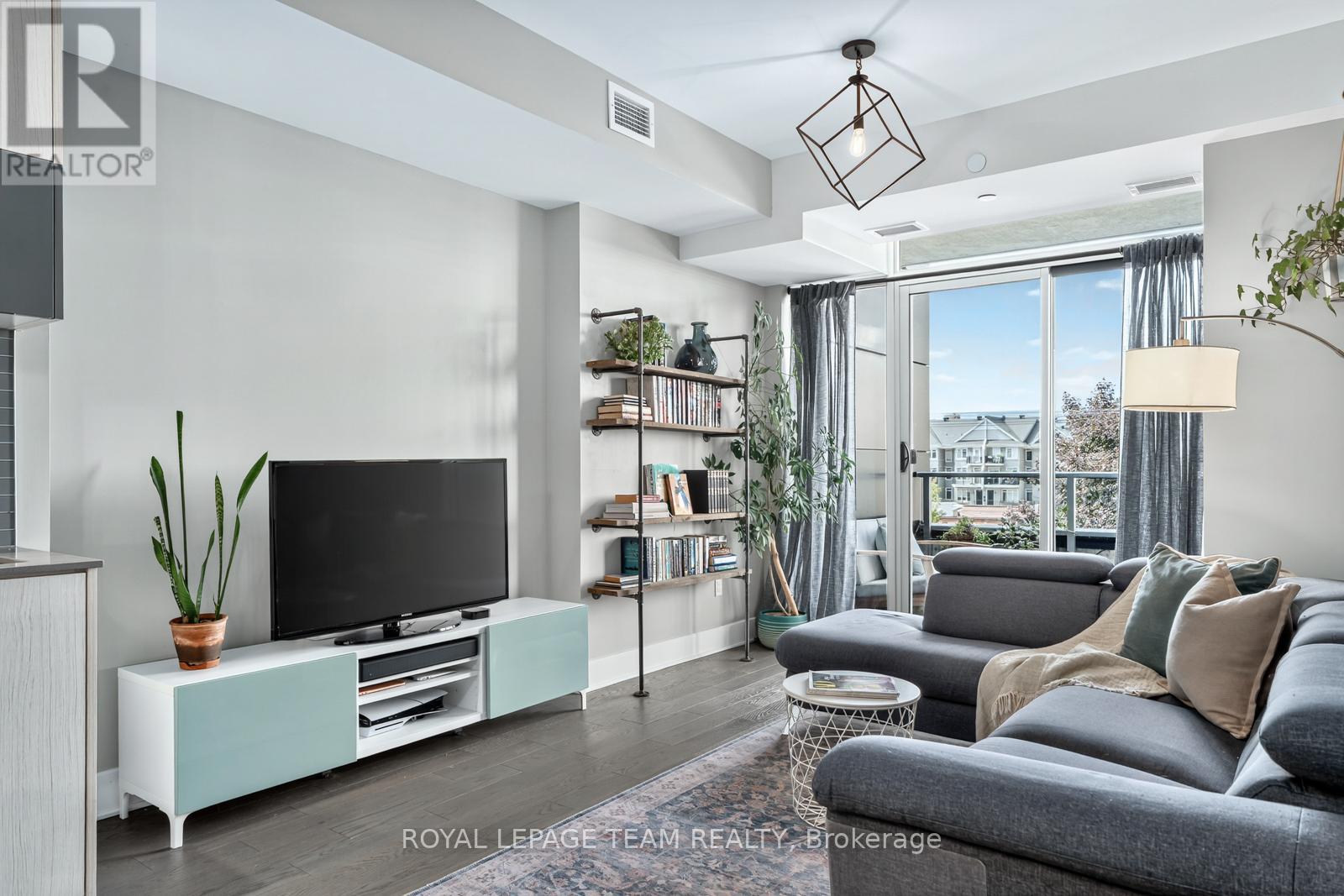 Photo 13 of 416 255 Bay Street, Ottawa ON