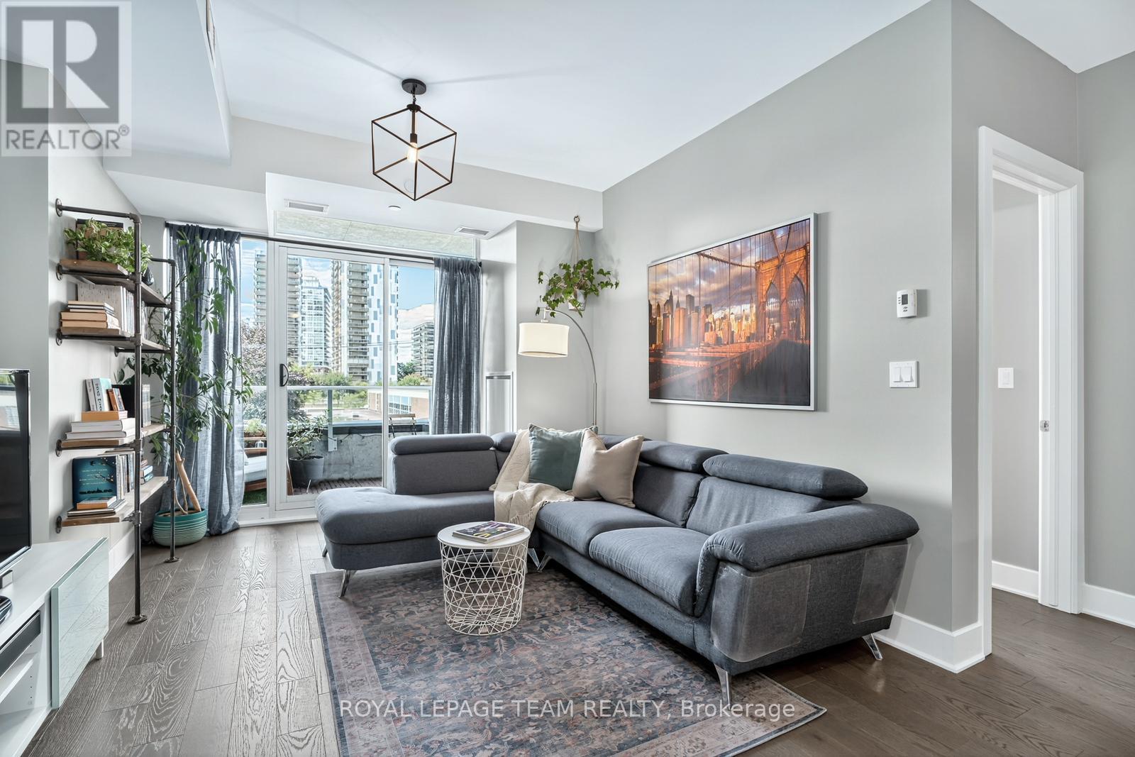Photo 14 of 416 255 Bay Street, Ottawa ON