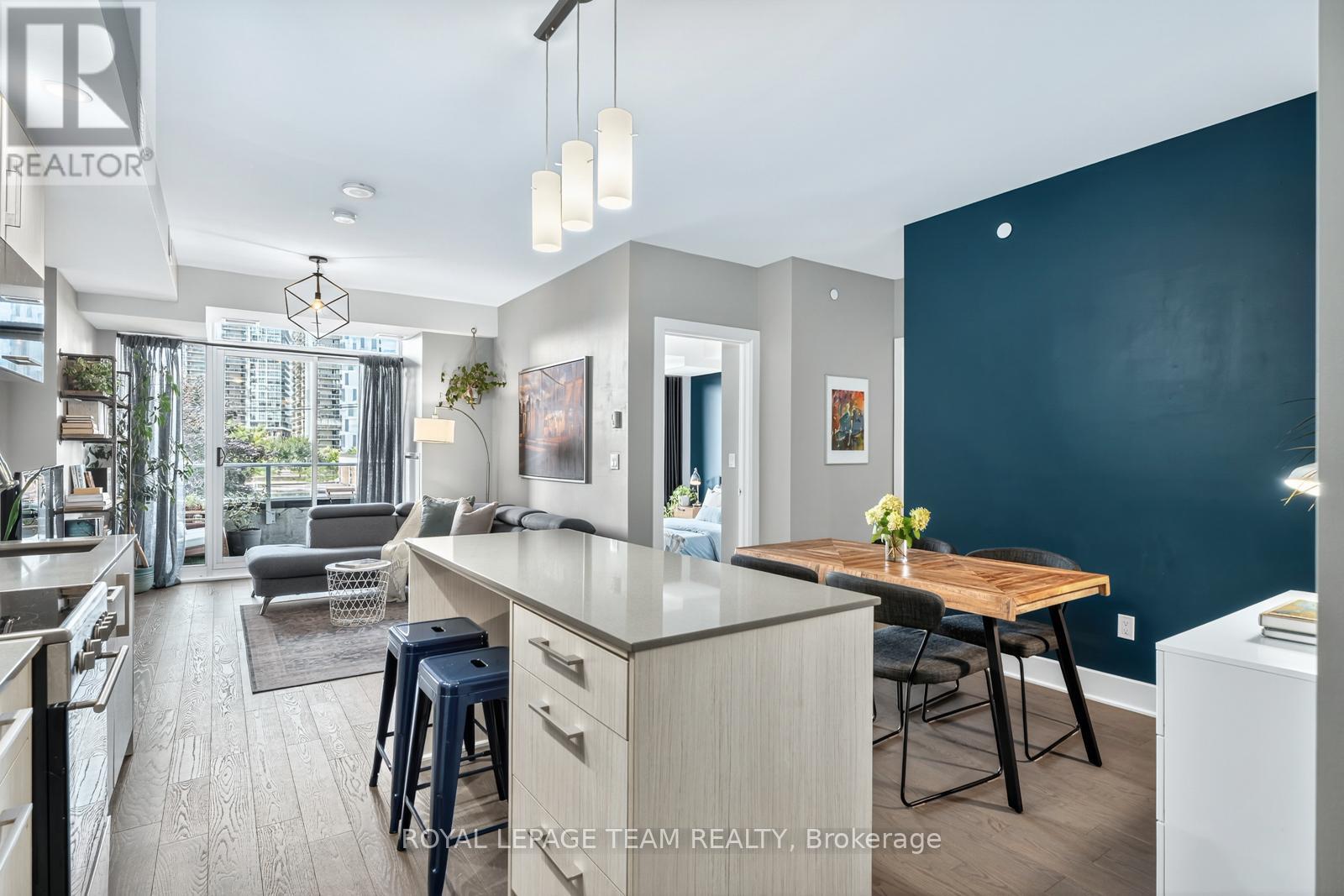 Photo 7 of 416 255 Bay Street, Ottawa ON