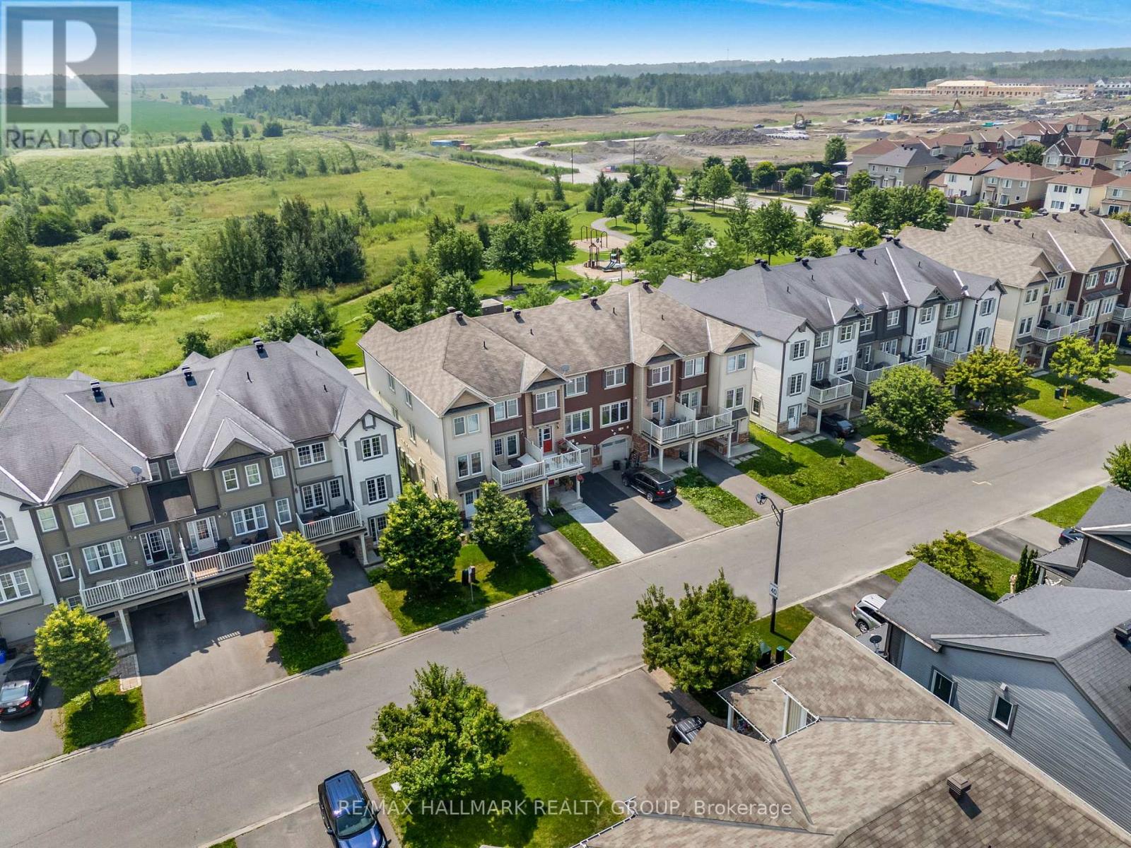 Photo 28 of 110 Sunshine Crescent, Ottawa ON