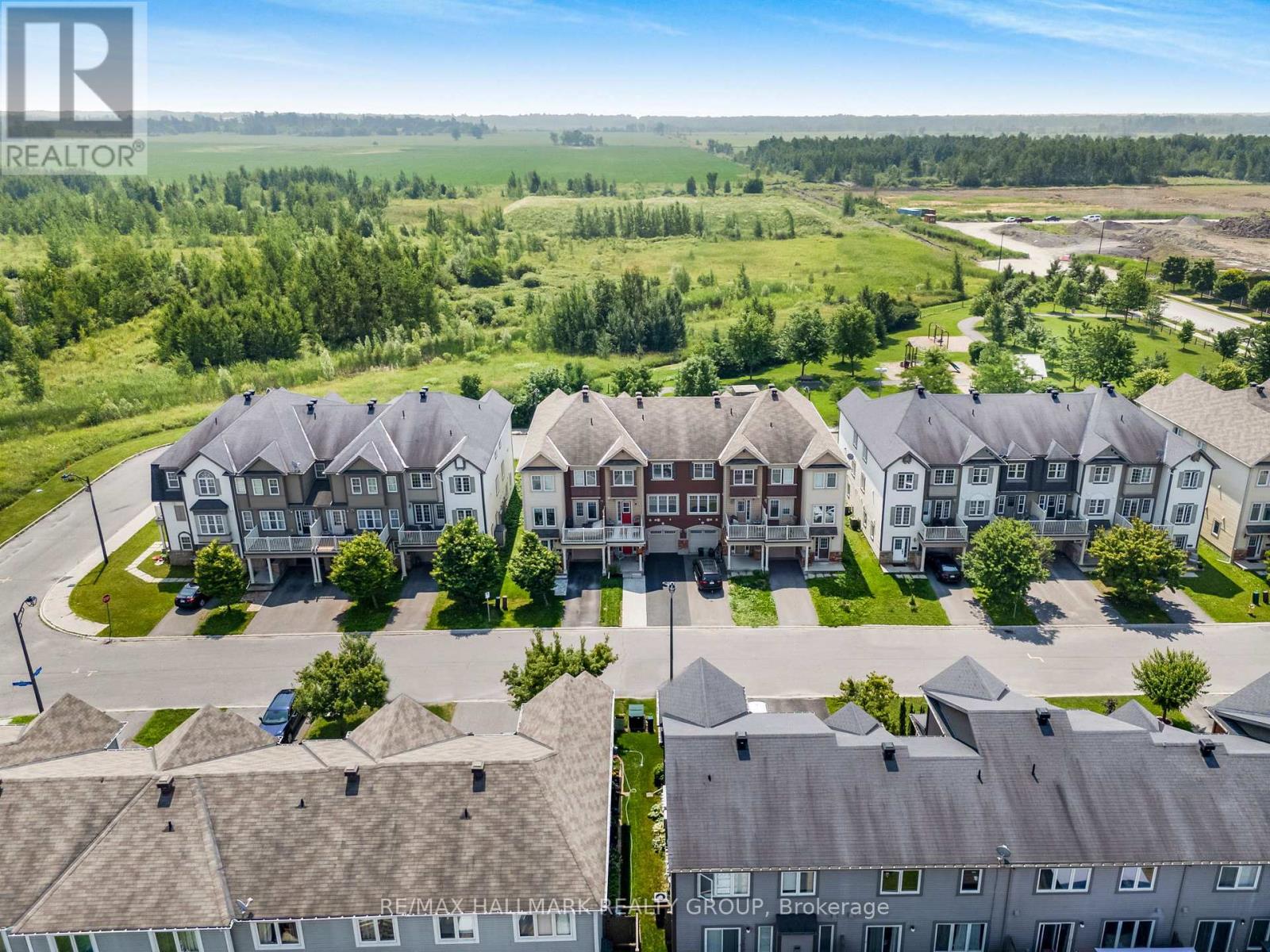 Photo 30 of 110 Sunshine Crescent, Ottawa ON