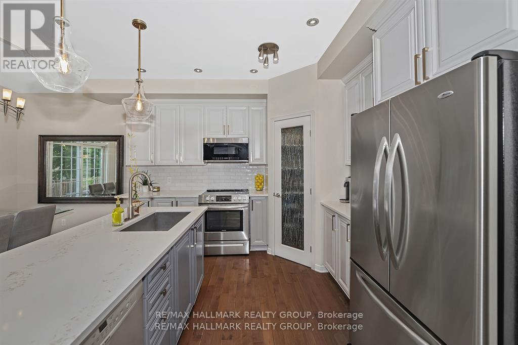 Photo 16 of 137 Stedman Street, Ottawa ON