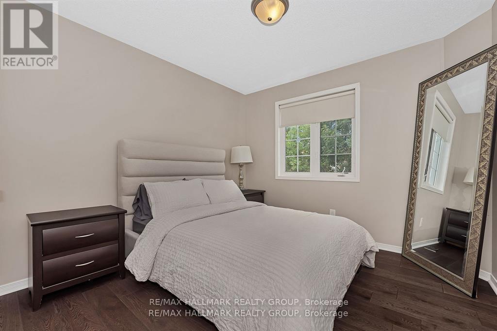 Photo 22 of 137 Stedman Street, Ottawa ON
