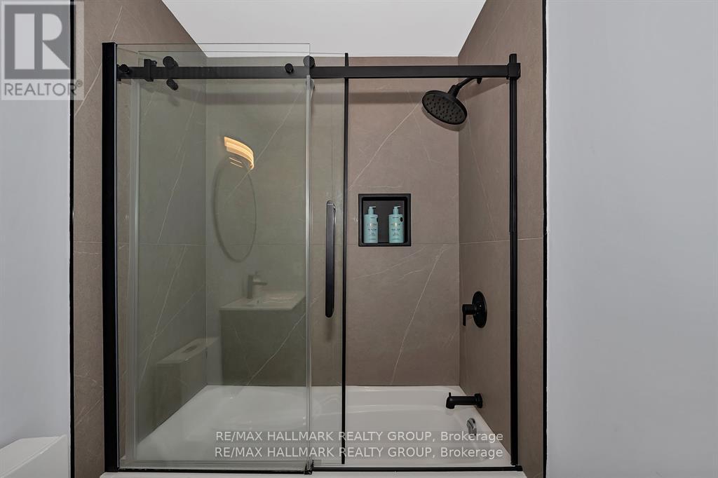 Photo 28 of 137 Stedman Street, Ottawa ON