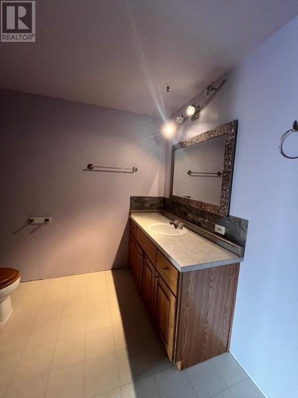 Photo 14 of 209 Algoma St, Nakina ON