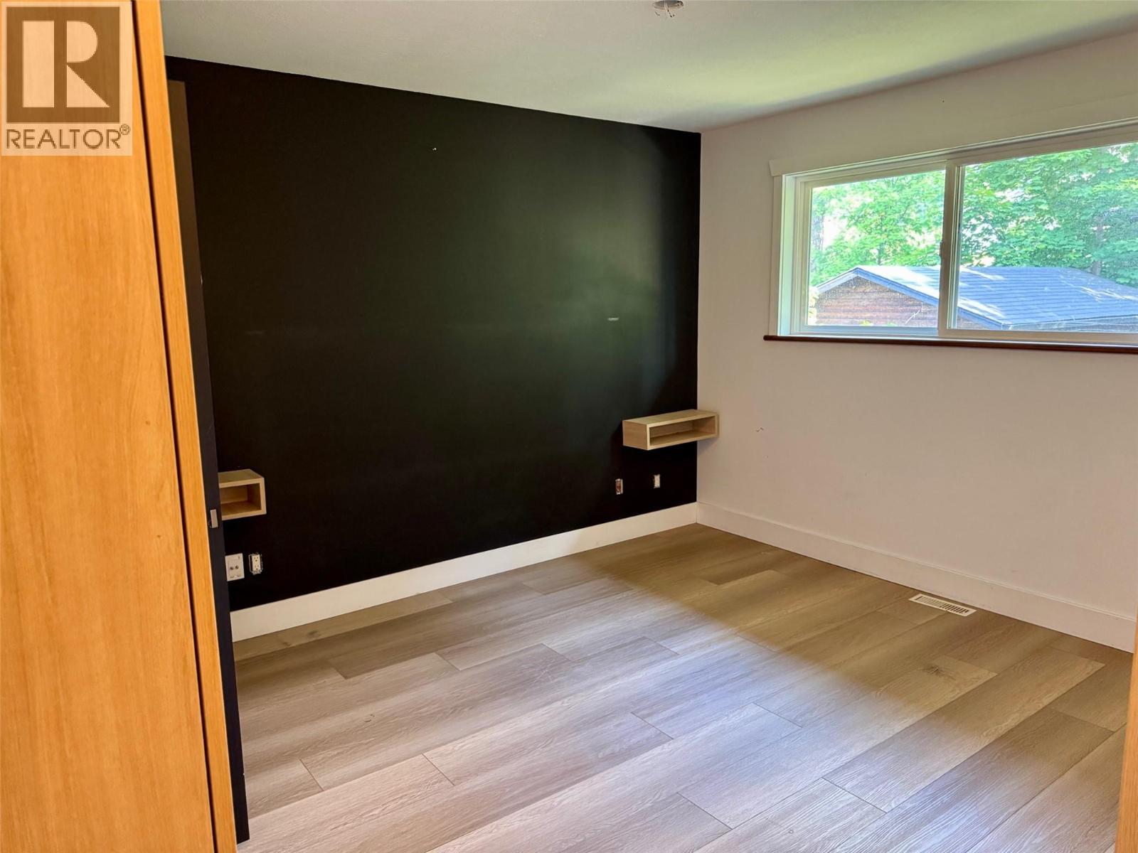 Photo 10 of 3353 Greenwood Court, Kelowna BC