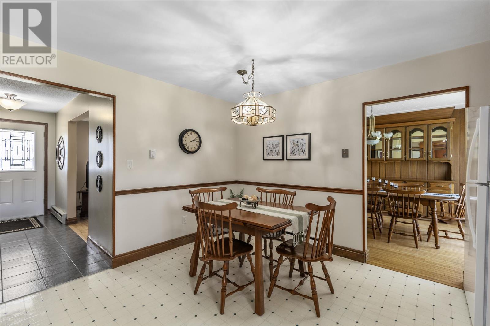 Photo 11 of 380 Sussex Rd, Sault Ste Marie ON