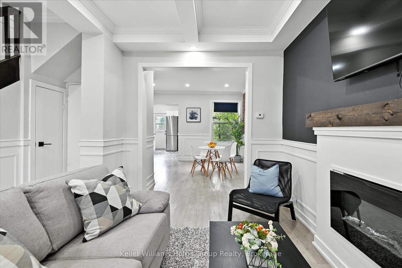 Photo 8 of 82 Rosemont Avenue, Hamilton ON