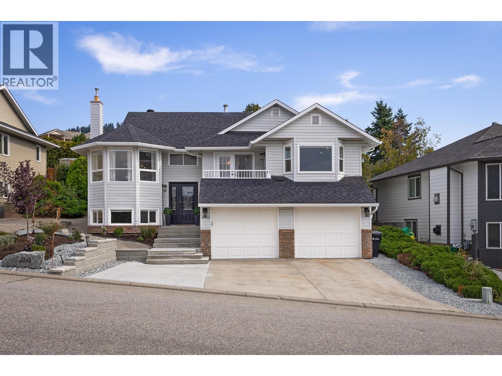 Photo 5 of 6749 Foothills Drive, Vernon BC