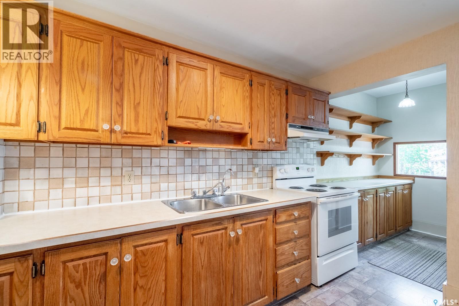 Photo 16 of 2228 Montague Street, Regina SK