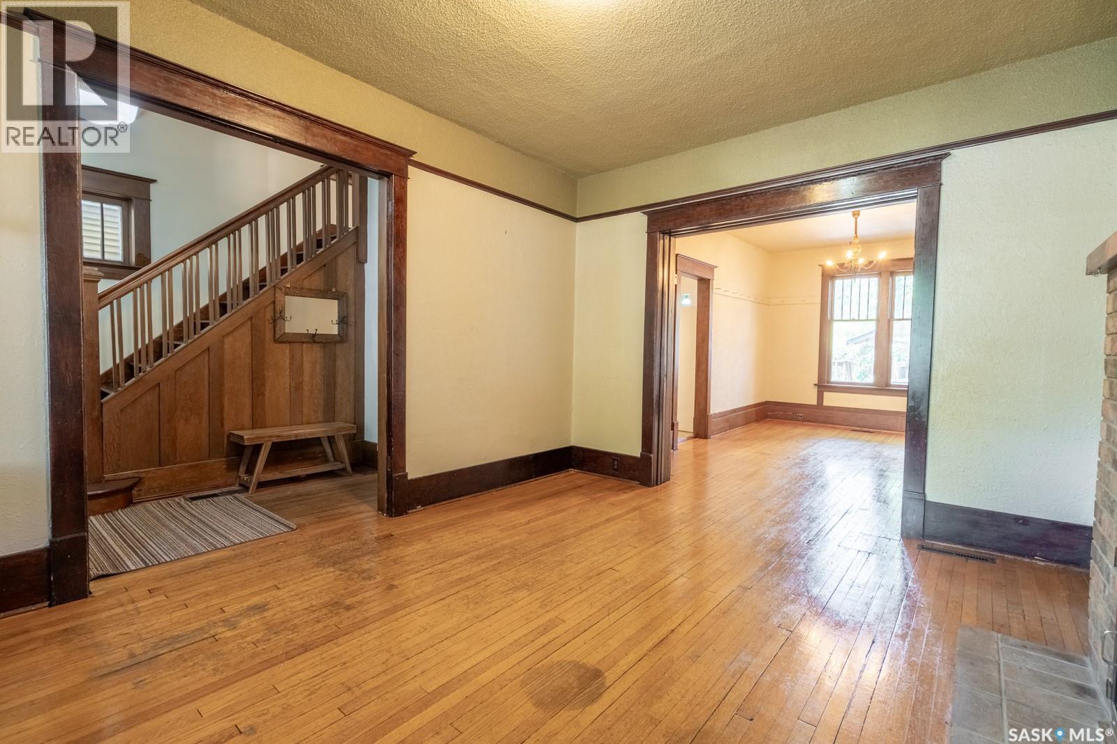 Photo 8 of 2228 Montague Street, Regina SK