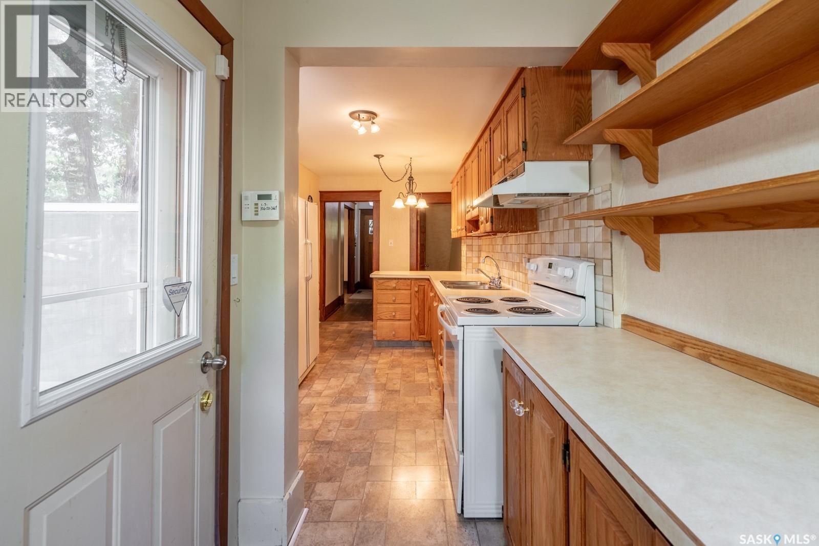 Photo 17 of 2228 Montague Street, Regina SK