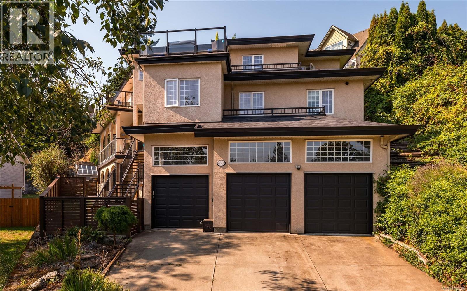Photo 1 of 653 Cairndale Rd, Colwood BC