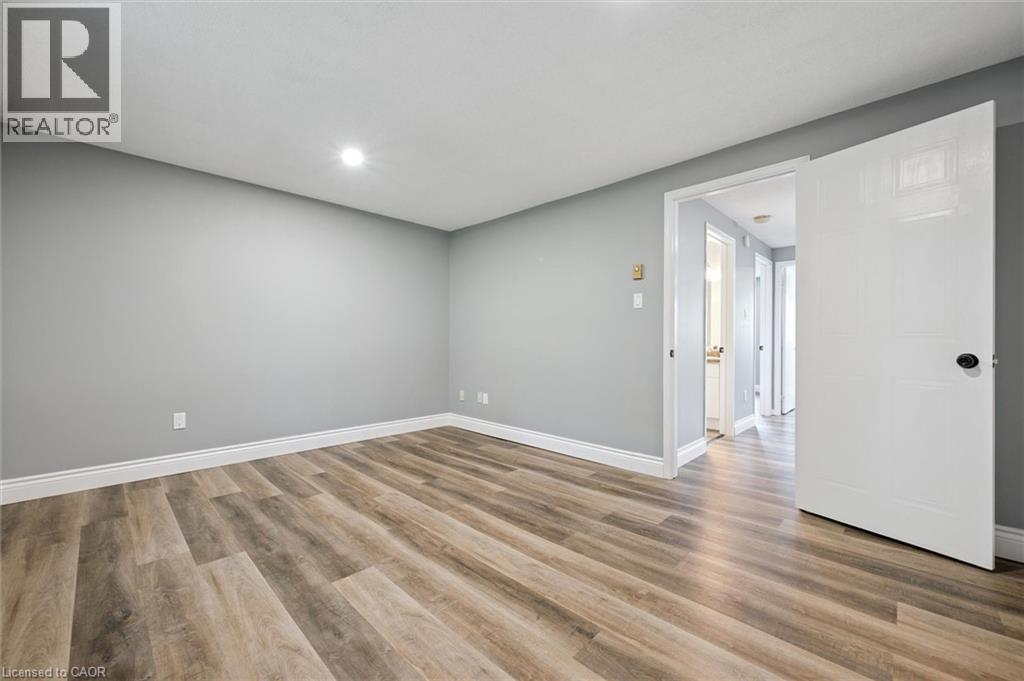 Photo 25 of 219 Kingswood Drive Unit 18, Kitchener ON