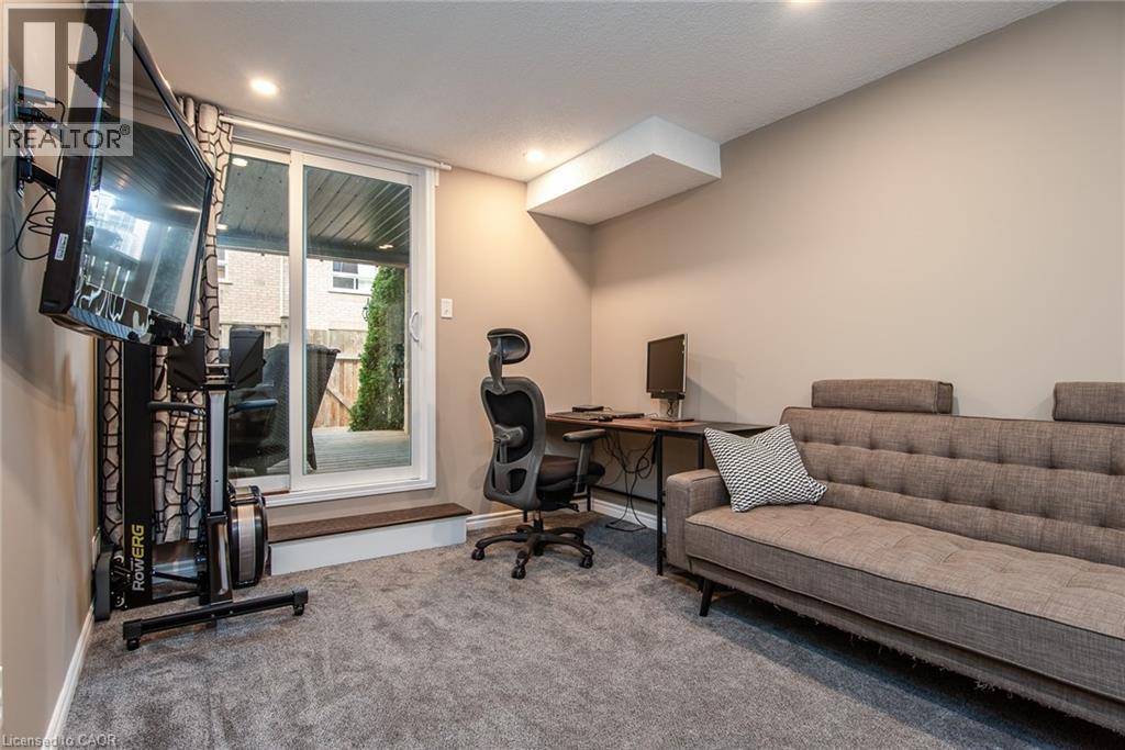 Photo 35 of 110 Highland Road E Unit 86, Kitchener ON