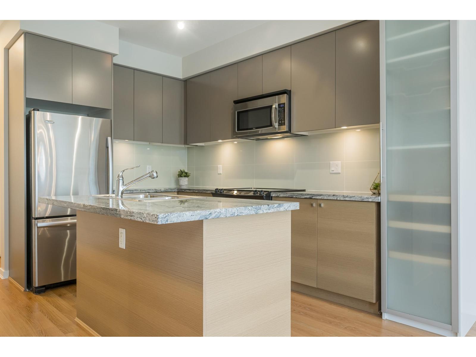 Photo 2 of 310 6430 194 Street, Surrey BC