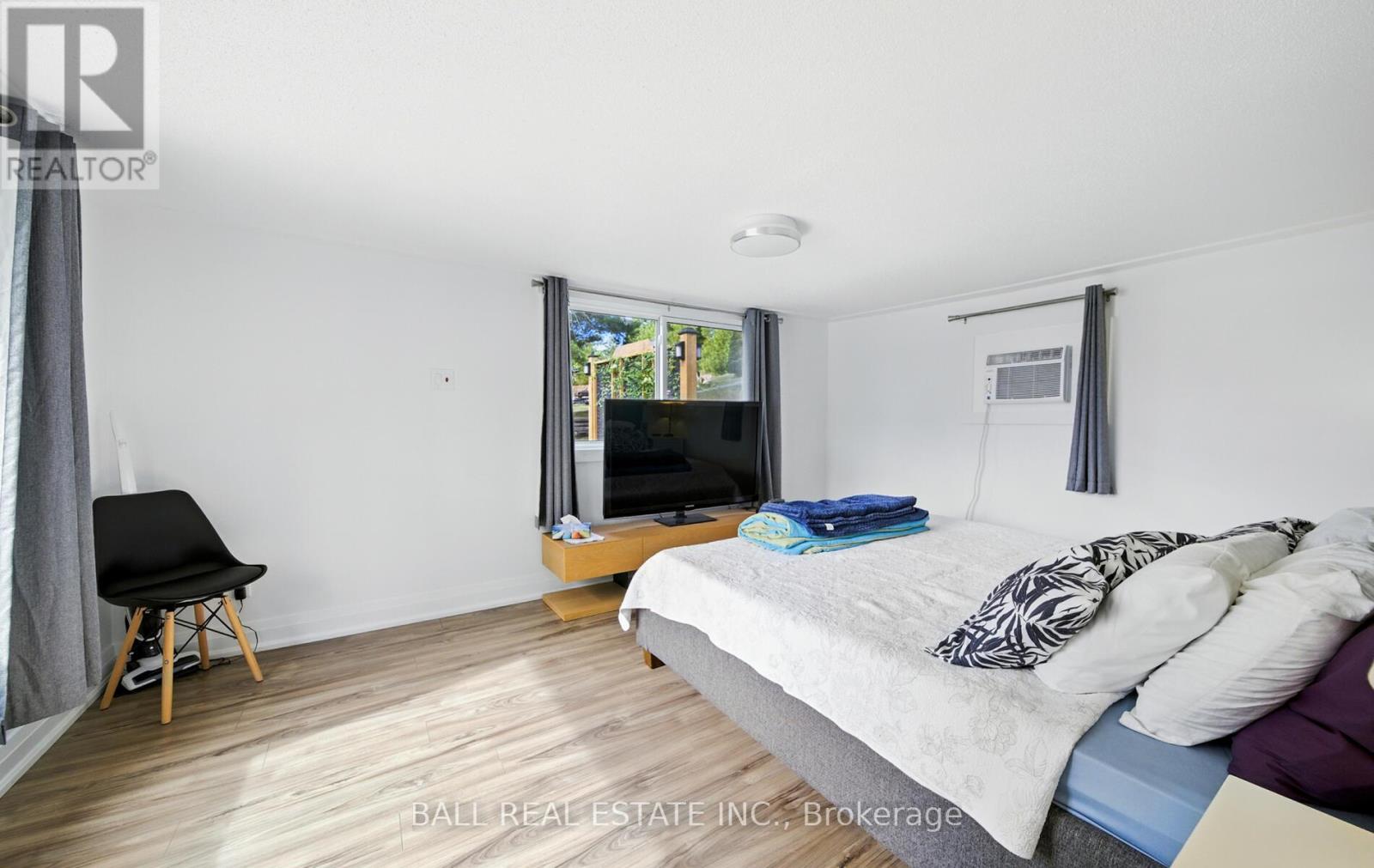 Photo 22 of 1853 Youngs Point Road, Selwyn ON