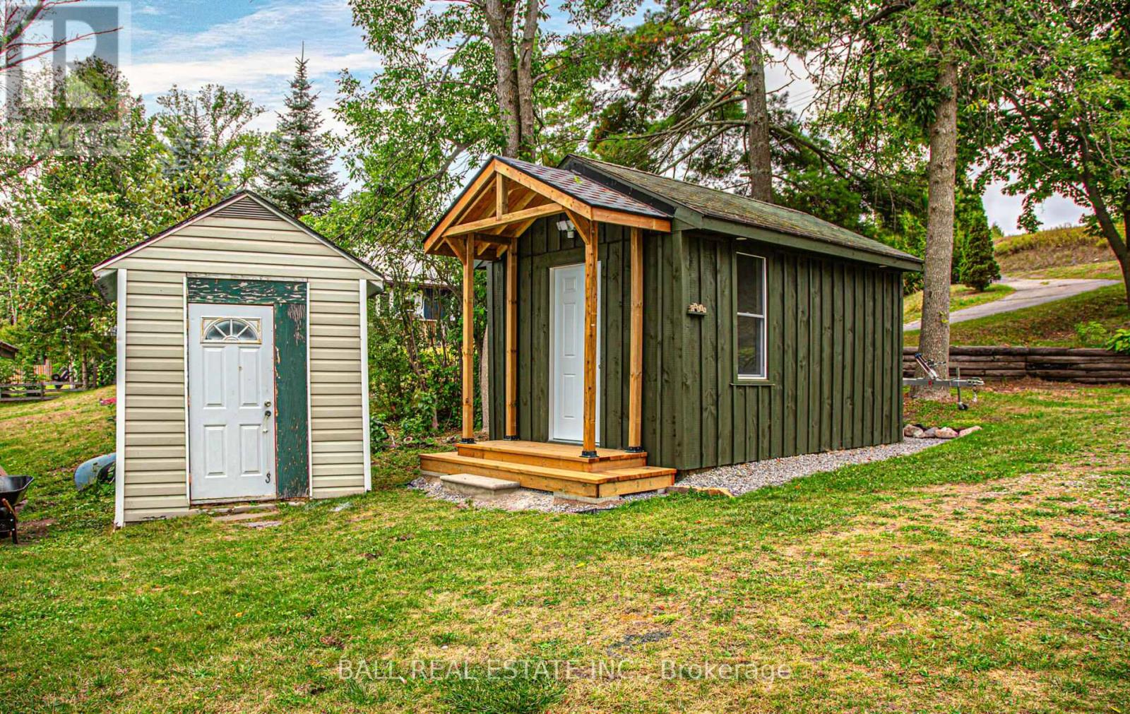 Photo 29 of 1853 Youngs Point Road, Selwyn ON