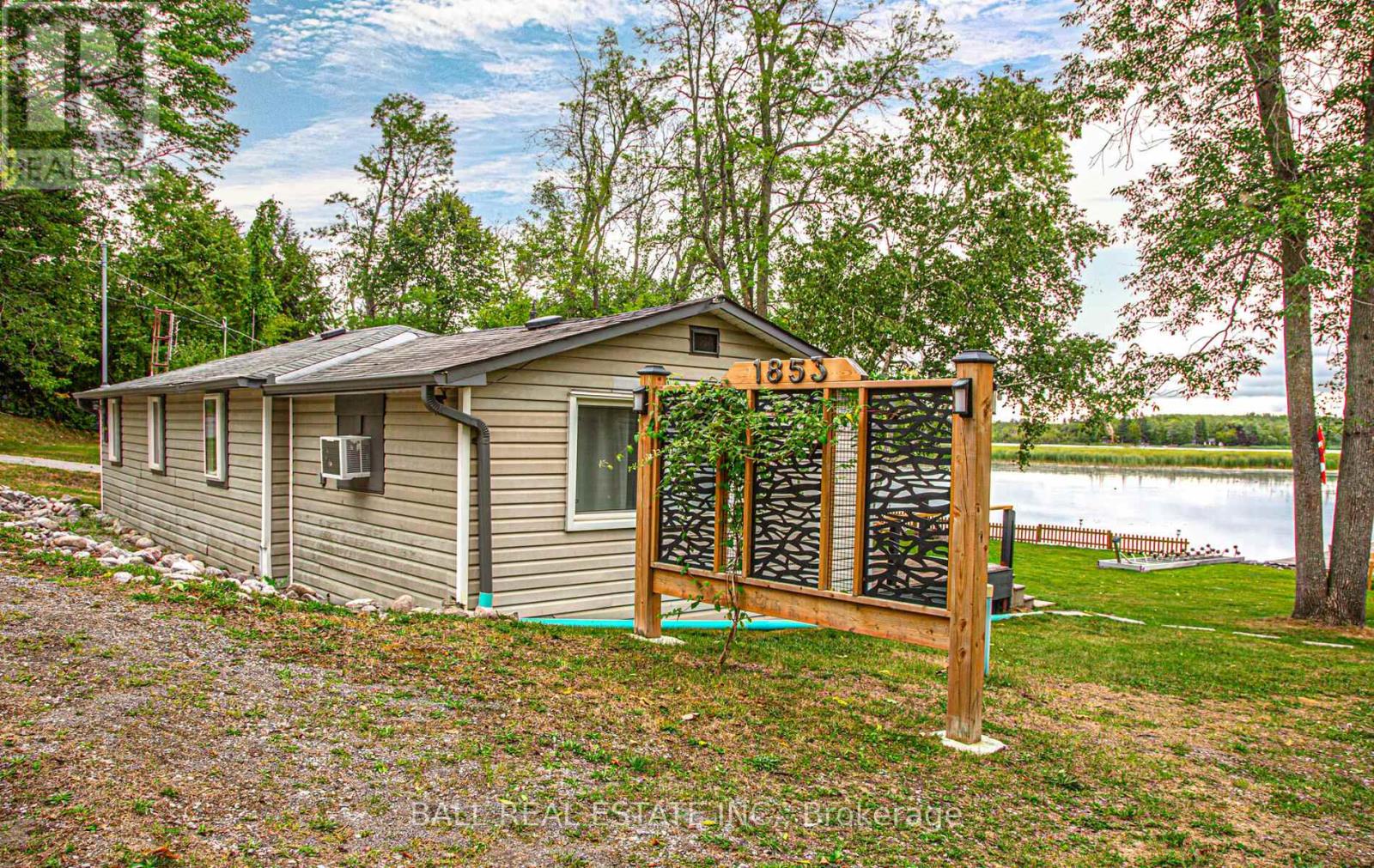 Photo 8 of 1853 Youngs Point Road, Selwyn ON