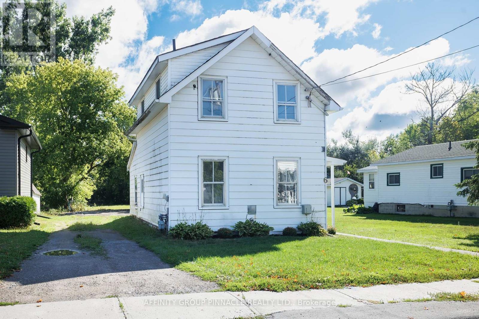 Photo 2 of 6 Duke Street, Kawartha Lakes ON