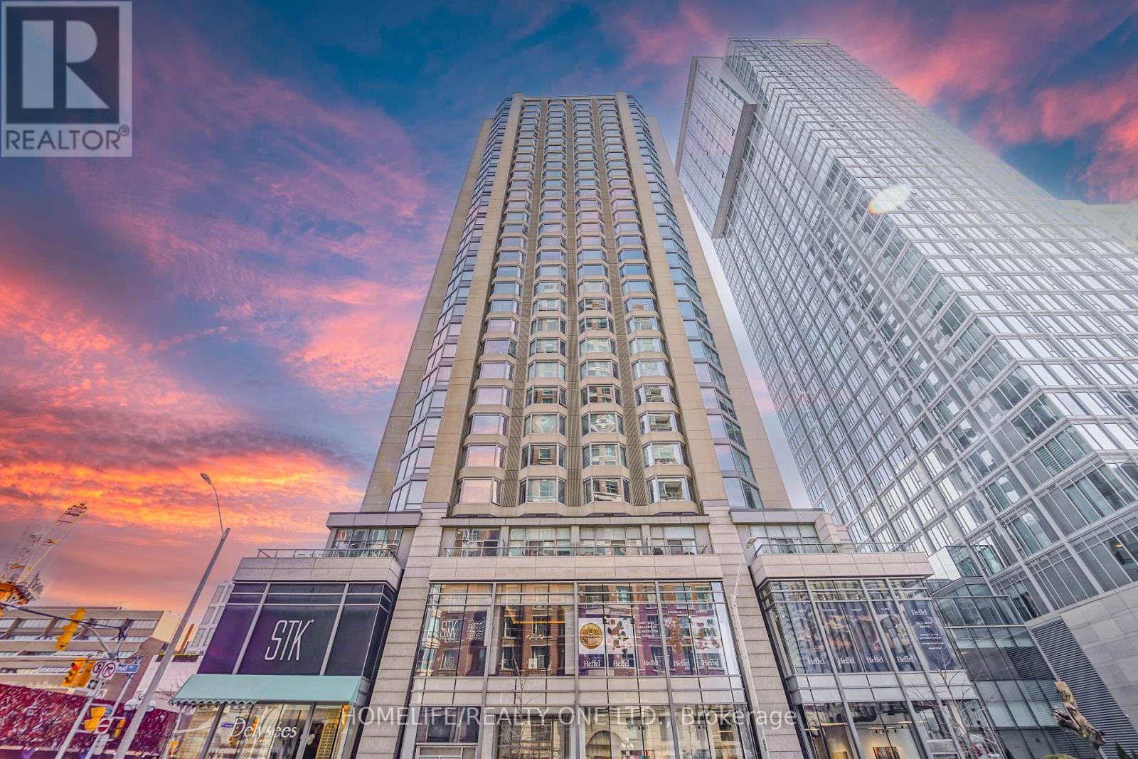 Photo 1 of 2915 155 Yorkville Avenue, Toronto ON