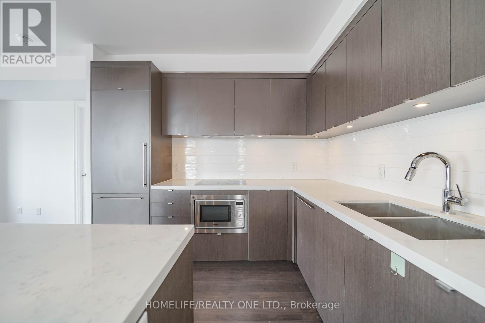 Photo 19 of 2915 155 Yorkville Avenue, Toronto ON