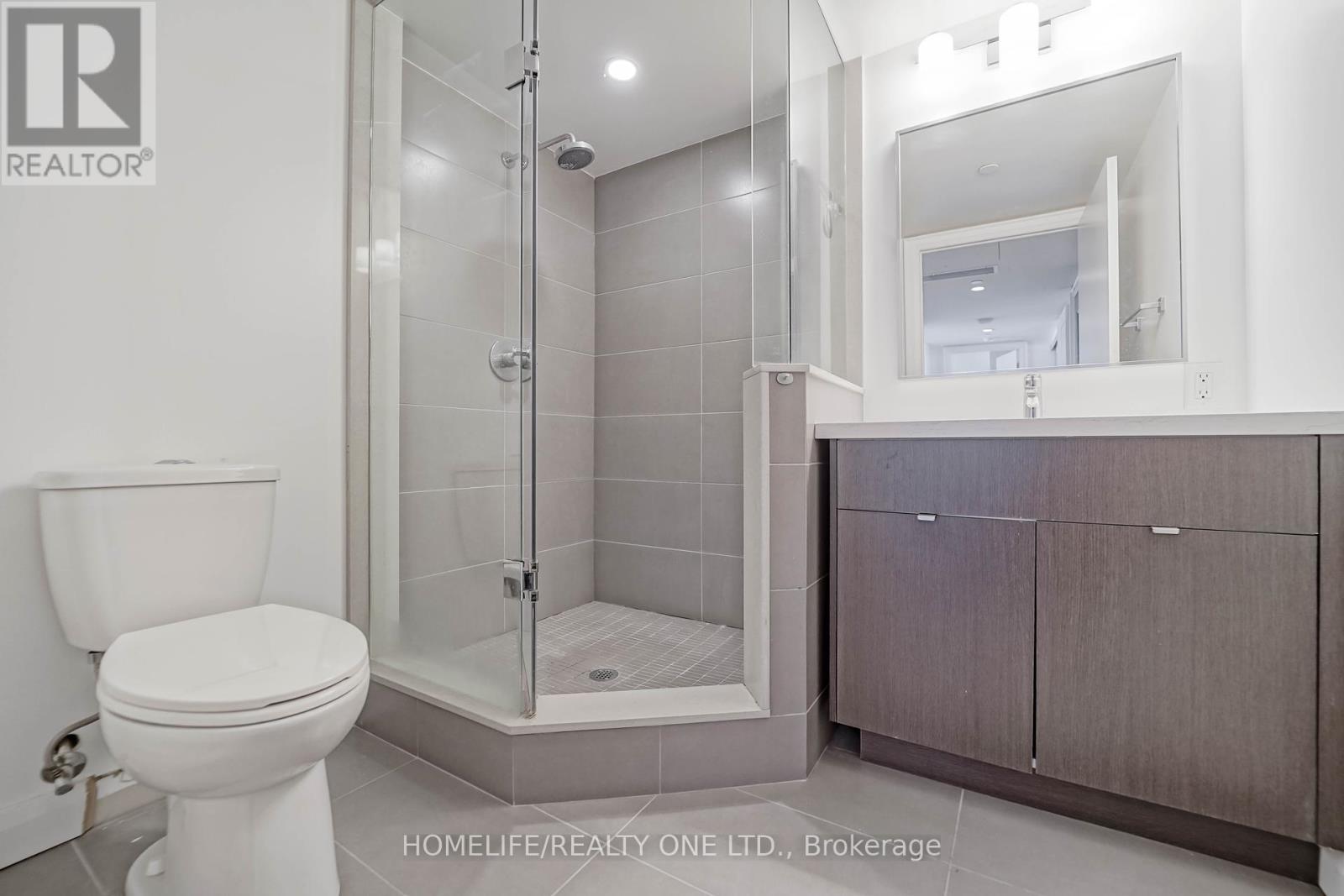 Photo 34 of 2915 155 Yorkville Avenue, Toronto ON