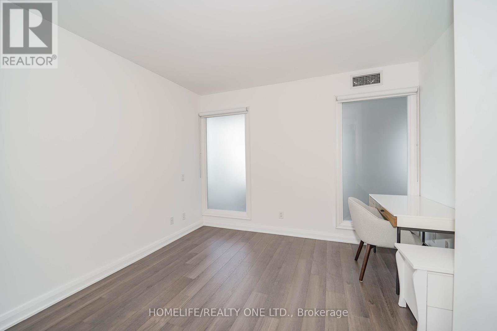 Photo 35 of 2915 155 Yorkville Avenue, Toronto ON