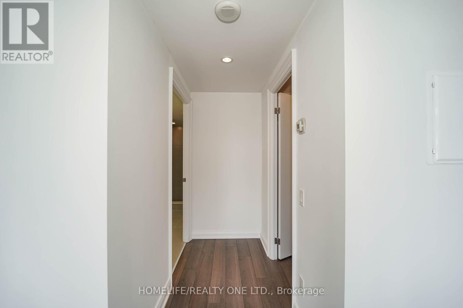 Photo 48 of 2915 155 Yorkville Avenue, Toronto ON