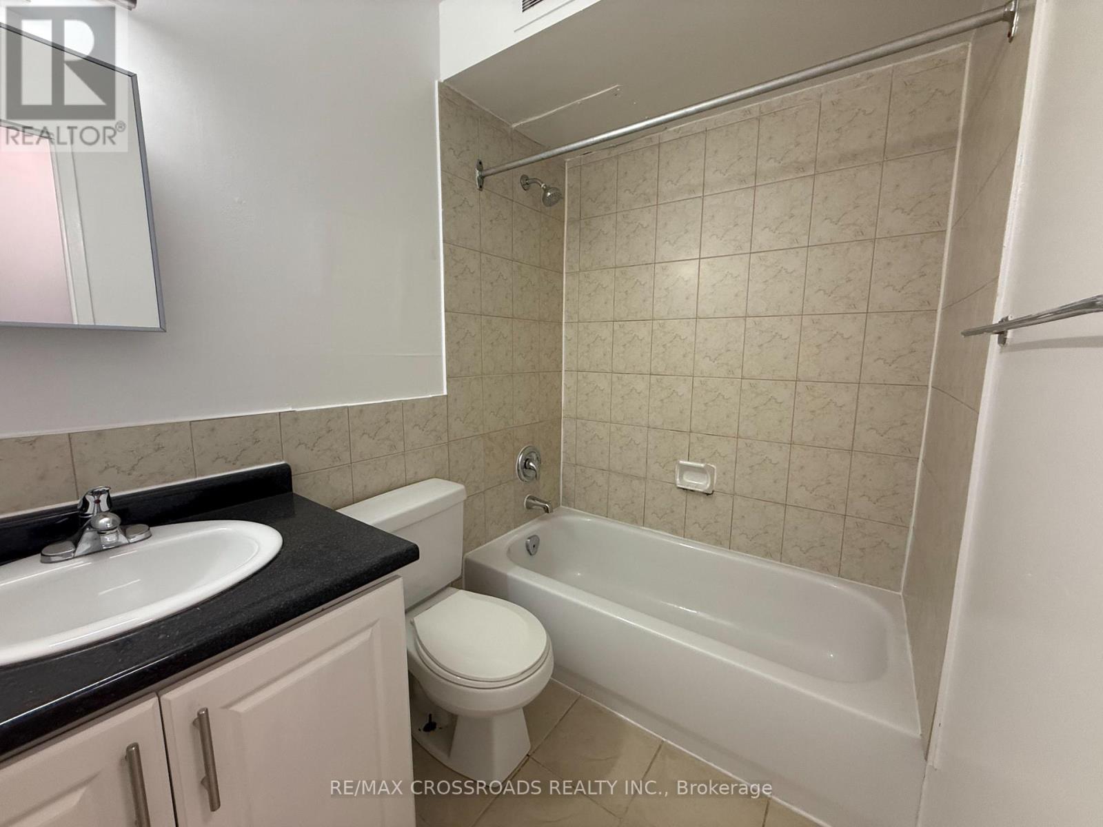 Photo 8 of 102 1191 Ellesmere Road, Toronto ON