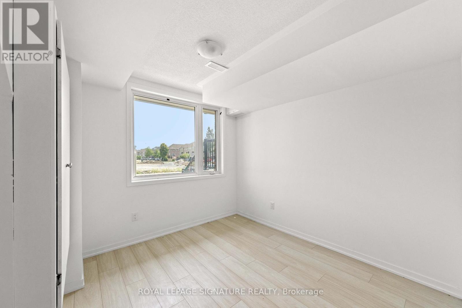 Photo 28 of 48 Bateson Street, Ajax ON