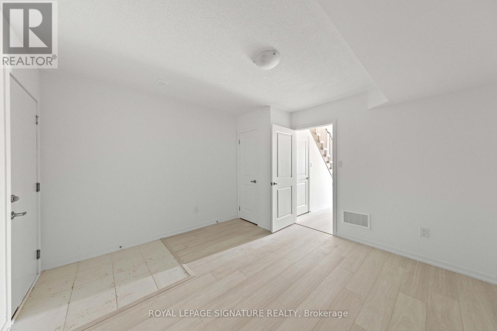 Photo 32 of 48 Bateson Street, Ajax ON