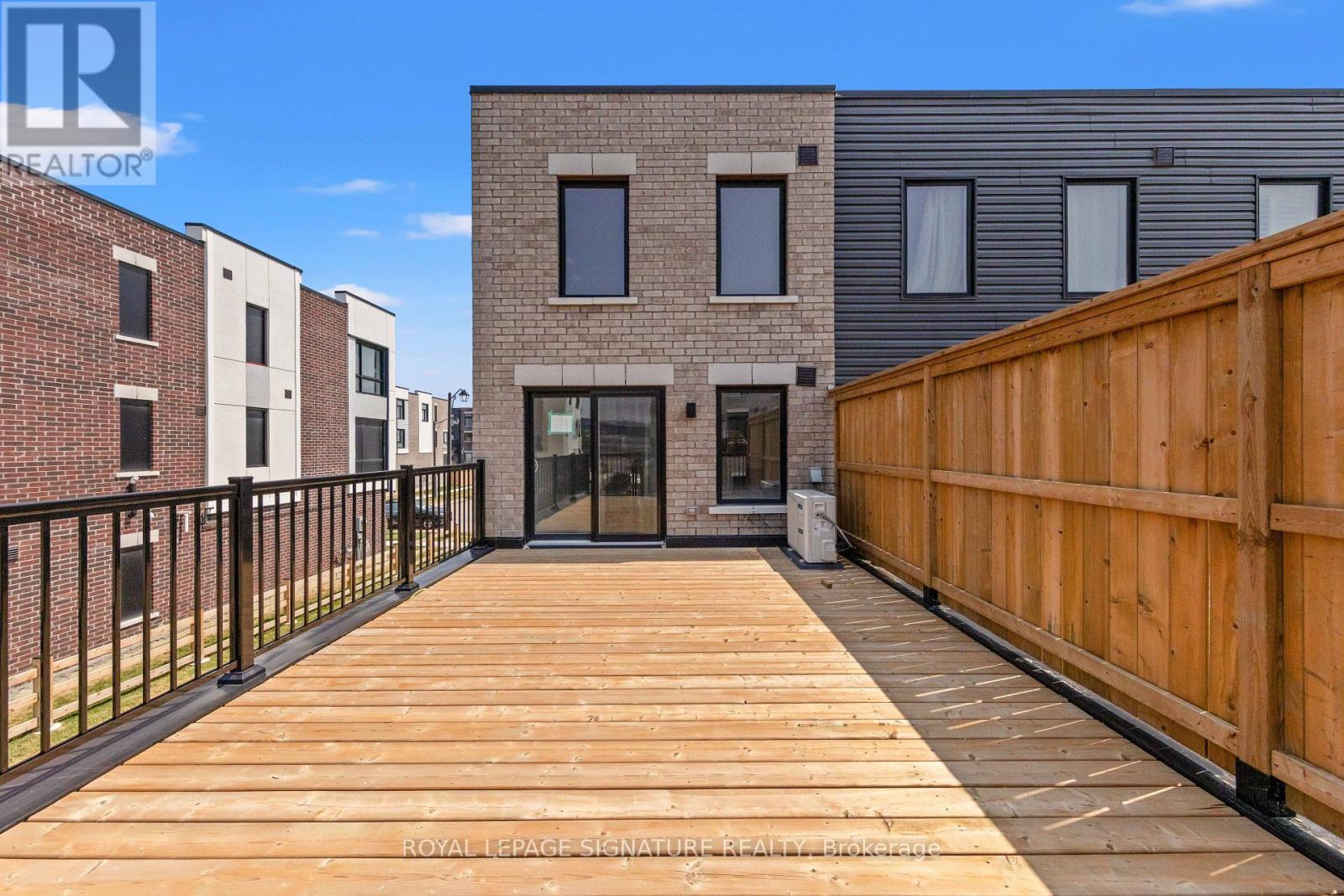 Photo 34 of 48 Bateson Street, Ajax ON