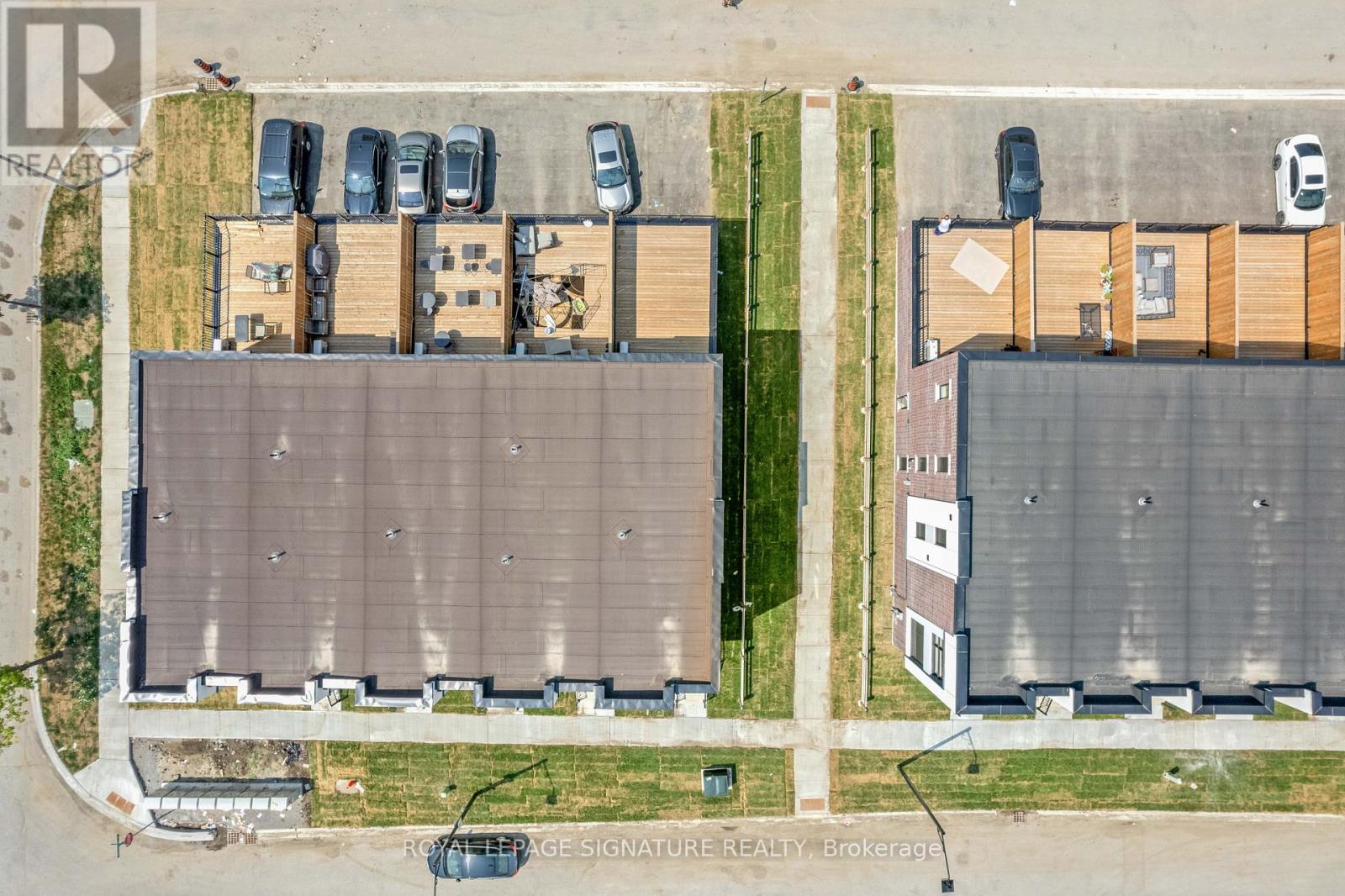 Photo 36 of 48 Bateson Street, Ajax ON