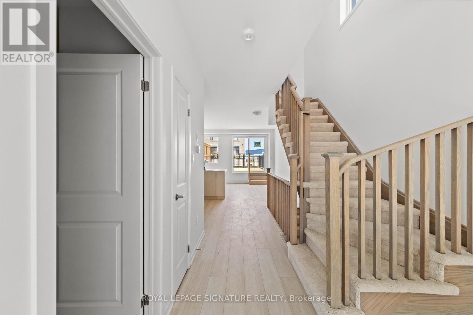 Photo 7 of 48 Bateson Street, Ajax ON