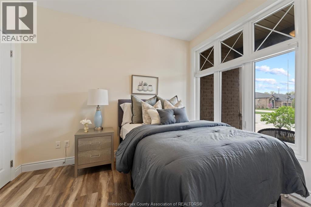 Photo 11 of 58 Hazel Crescent, Kingsville ON