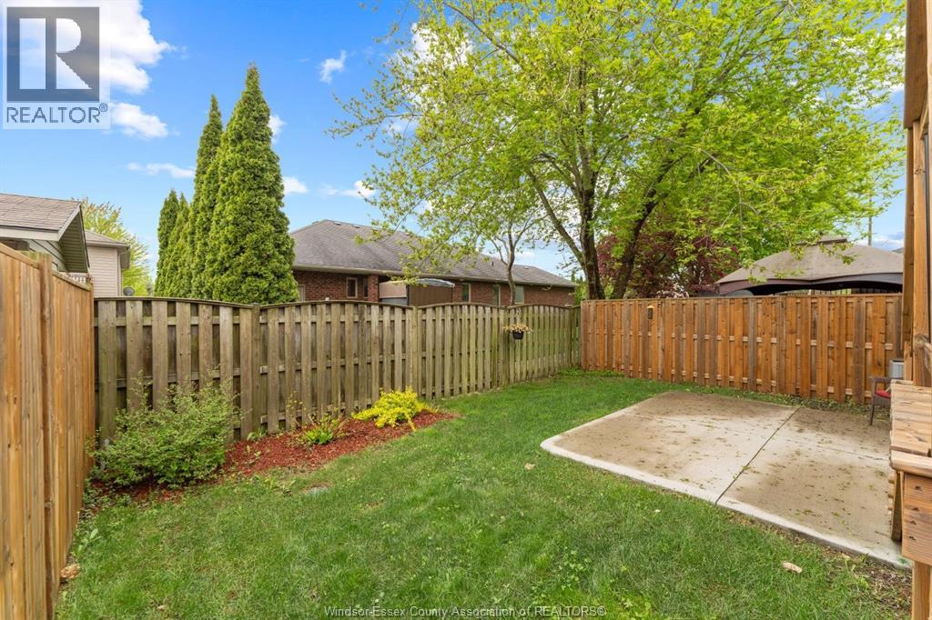 Photo 23 of 58 Hazel Crescent, Kingsville ON