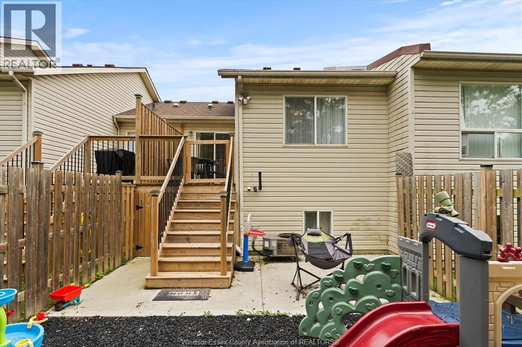 Photo 27 of 4241 Pioneer Avenue, Windsor ON