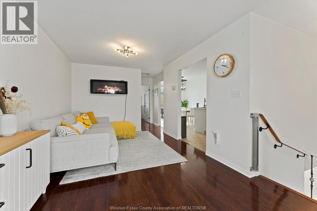 Photo 8 of 4241 Pioneer Avenue, Windsor ON