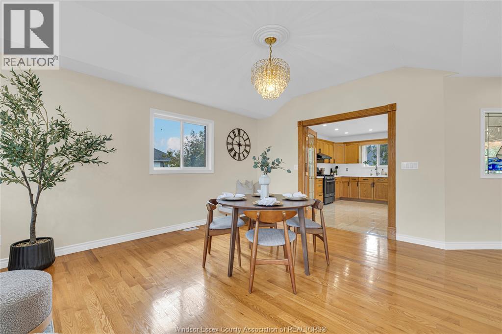 Photo 12 of 1931 Fuller, Windsor ON