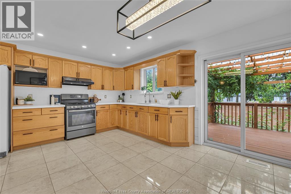 Photo 17 of 1931 Fuller, Windsor ON