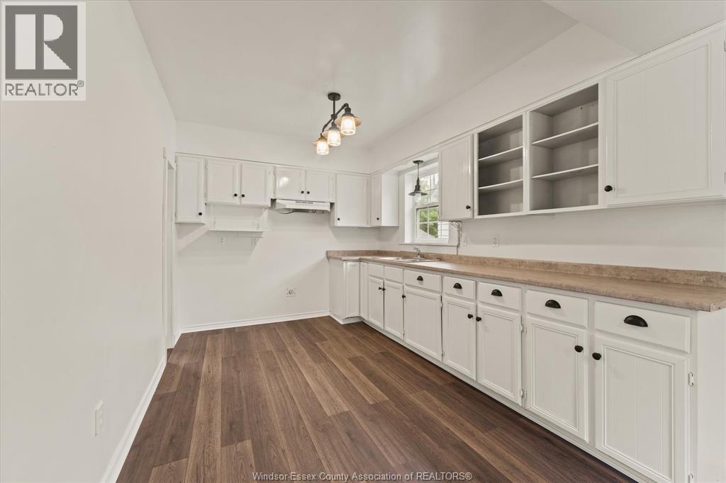 Photo 11 of 1533 Alexis Road, Windsor ON