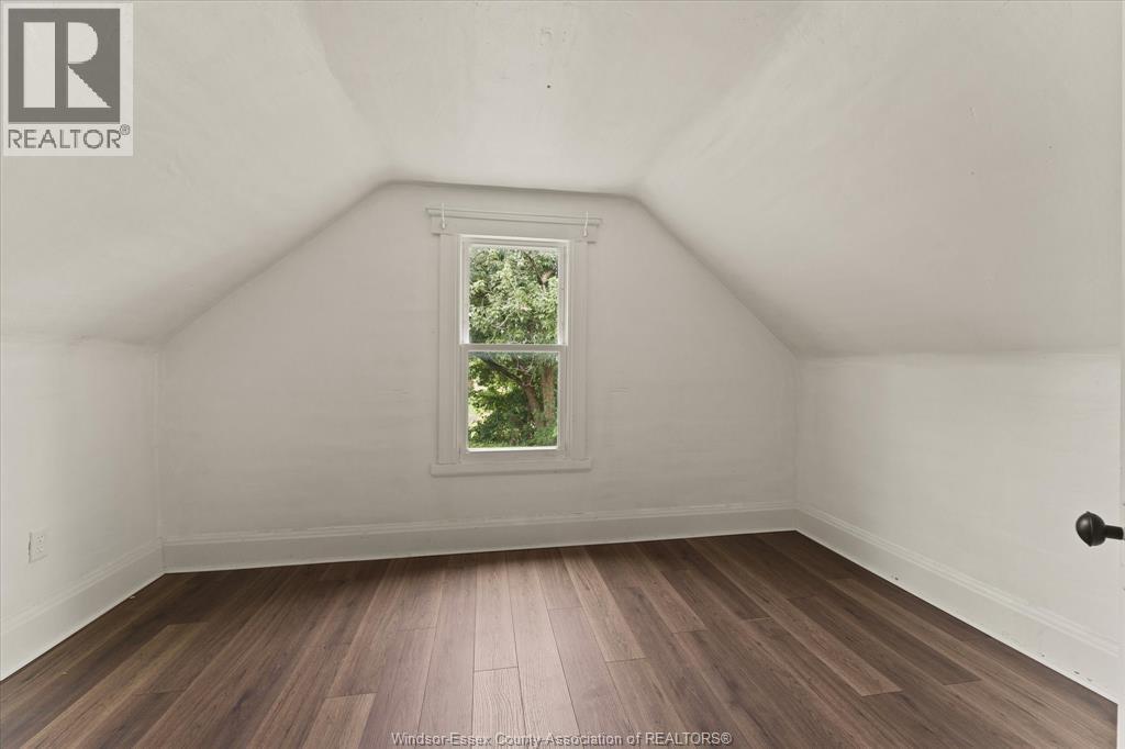 Photo 23 of 1533 Alexis Road, Windsor ON