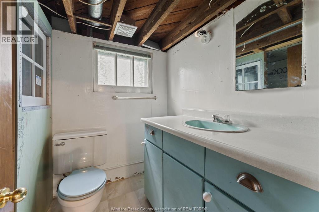 Photo 27 of 1533 Alexis Road, Windsor ON
